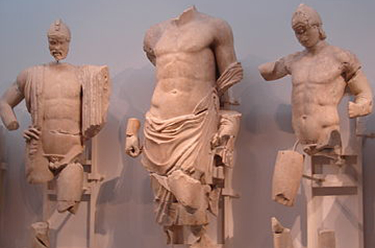 Il frontone occidentale del tempio di Zeus ad Olimpia